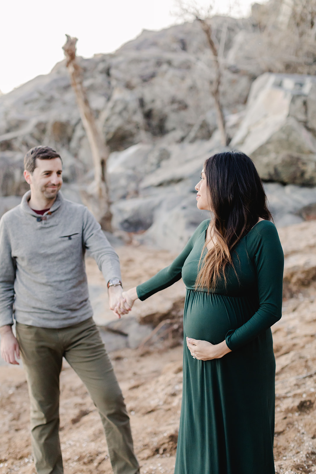 northern virginia maternity photos by a river and cliffs
