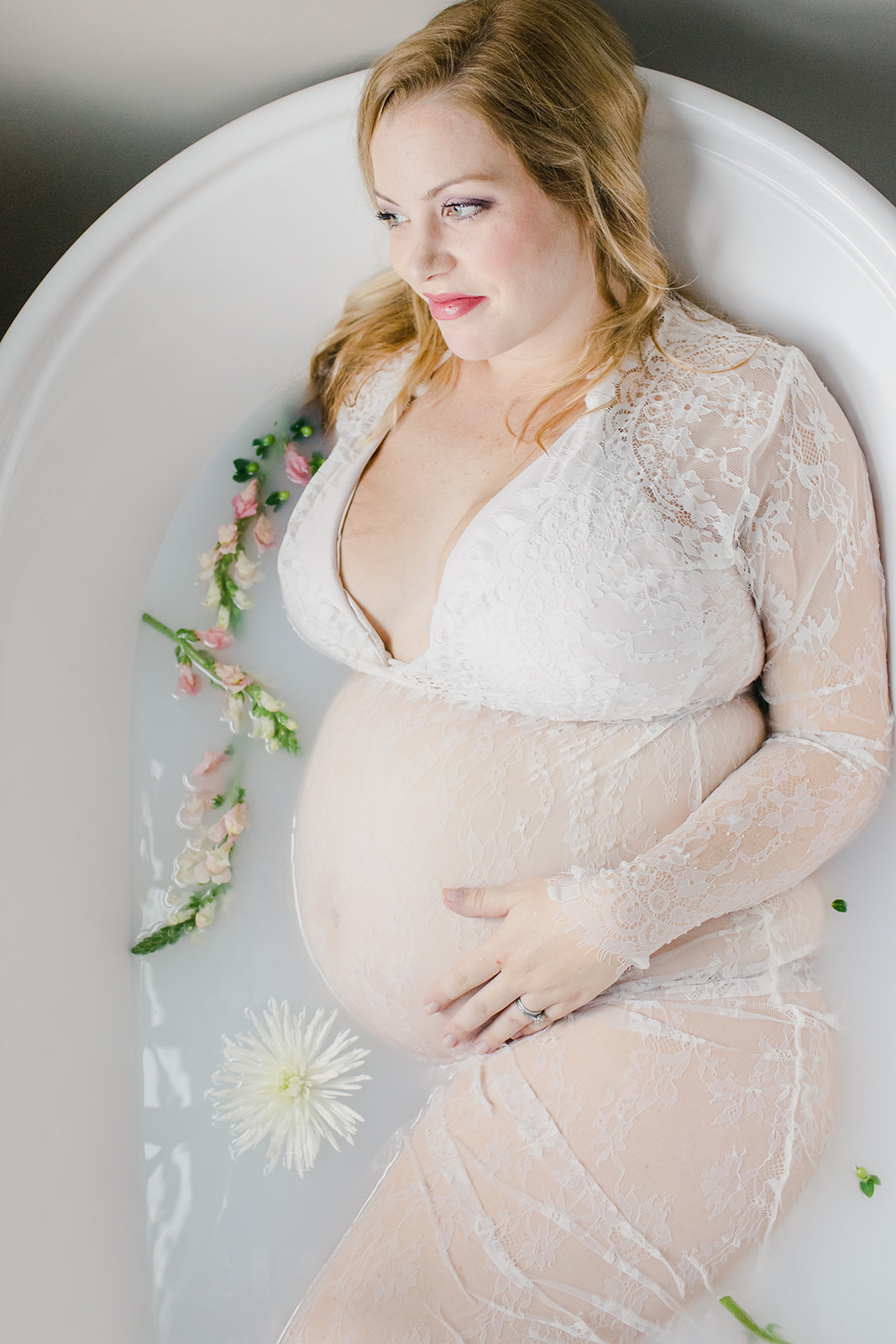 maternity session in Northern Virginia