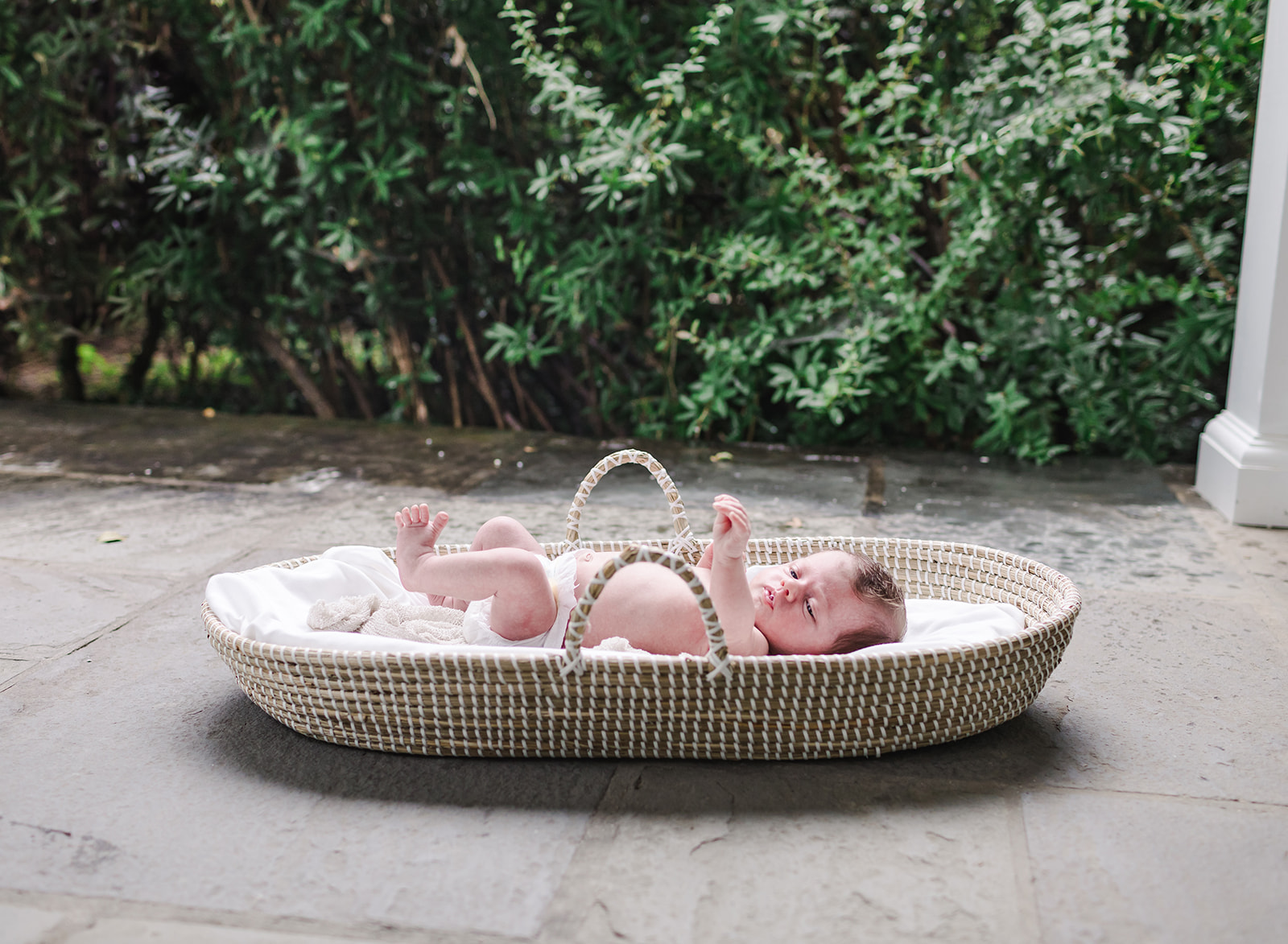 outdoor newborn session in Maryland