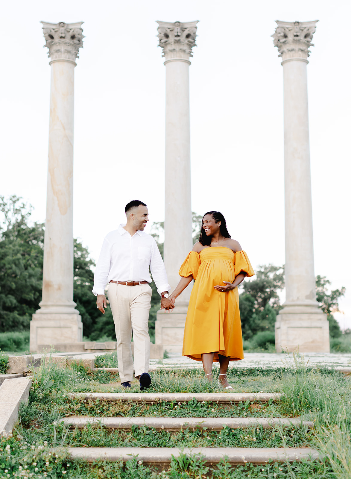 maternity session with columns