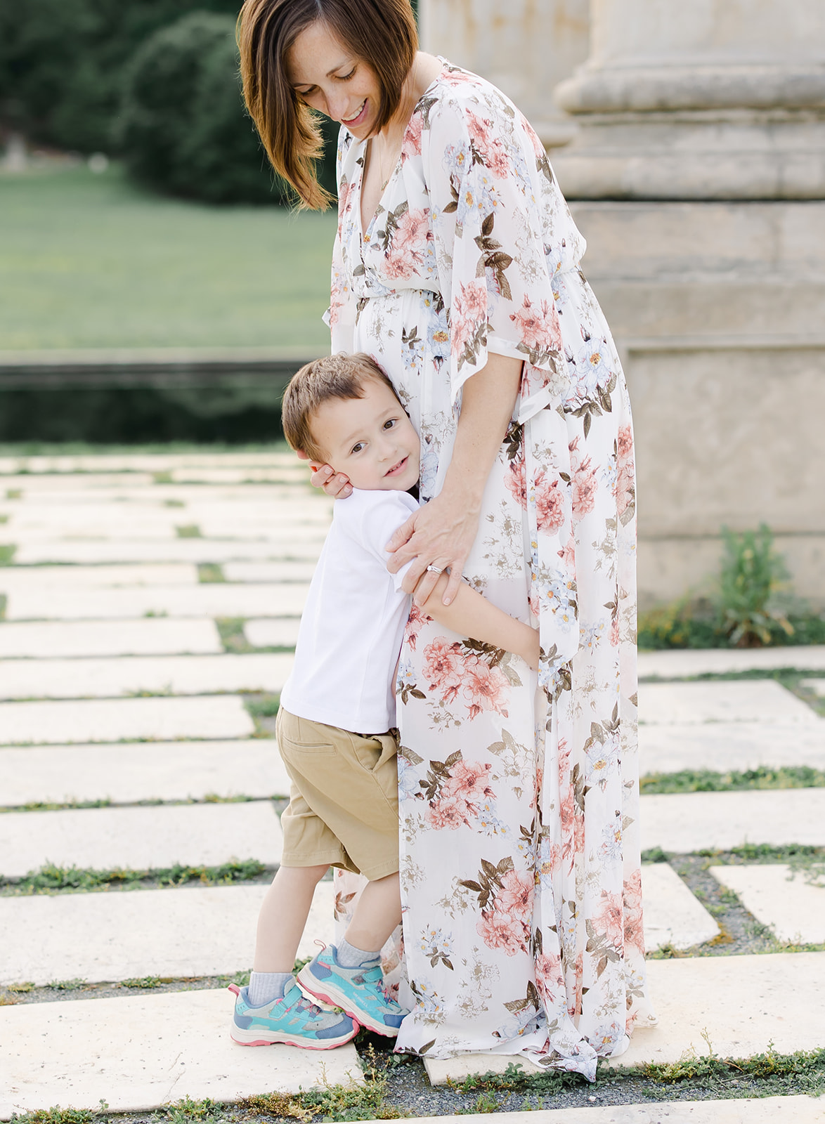 national arboretum maternity photo session
